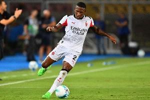 记者：埃斯图皮尼安、恩昆库受伤，不确定能否出战佛罗伦萨